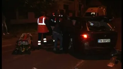 ACCIDENT în Timişoara. Ambulanţă SMURD, lovită în intersecţie. Trei persoane au fost rănite VIDEO