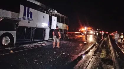 Un autobuz plin cu pasageri a luat foc în mers, pe o şosea din Bulgaria