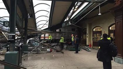 SUA: Un tren de pasageri a deraiat şi a lovit peronul, în staţie. Trei morţi şi peste 100 de răniţi FOTO şi VIDEO UPDATE