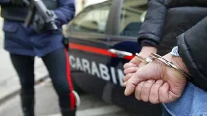 12 români arestaţi în Italia pentru că ar fi clonat carduri