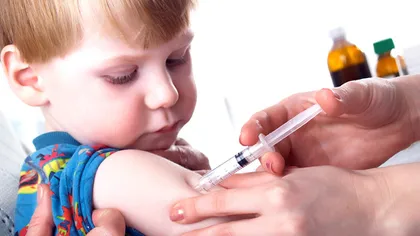 Uite vaccinul, nu e vaccinul! Cu ce îmi imunizez copilul?