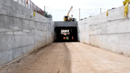 VESTE EXCELENTĂ pentru şoferi! A fost finalizat PRIMUL tunel de la Pasajul Piaţa Sudului FOTOGALERIE