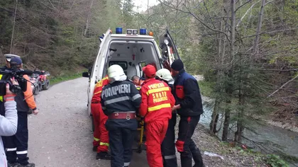 Accident grav pe Valea Prahovei. Un mort şi patru răniţi, după ce două maşini s-au tamponat