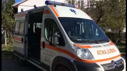 Ambulanţă vandalizată în Drobeta Turnu Severin. Medicii au fost ameninţaţi şi înjuraţi