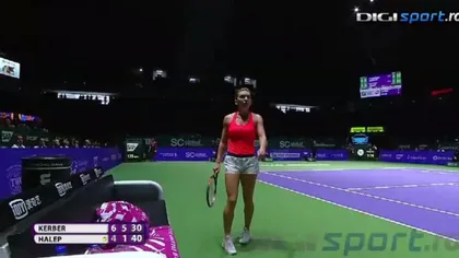 Simona Halep, moment de confuzie în timpul meciului cu Kerber. A uitat cât e scorul VIDEO