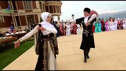 Distracţie la ordin. Cecenia a instituit o miliţie care monitorizează dansurile din timpul nunţilor