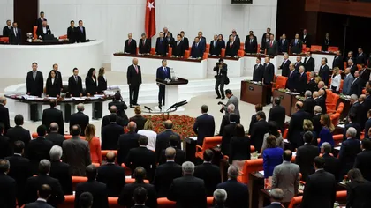 Parlamentul de la Ankara a prelungit STAREA DE URGENŢĂ cu trei luni