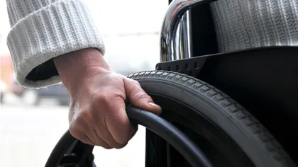Proiect de lege: Persoanele cu handicap vor primi GRATUIT, la cerere, un scuter electric pentru mobilitate