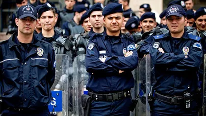 Lovitură de stat înTurcia: Peste 12.000 de poliţişti bănuiţi de legături cu clericul Gulen au fost suspendaţi