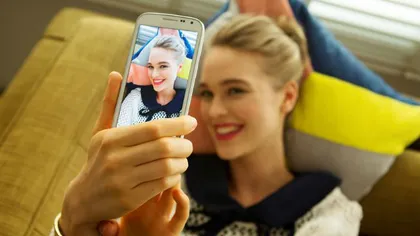Utilizatorii smartphone-urilor cu Android amatori de selfie-uri primesc o mână de ajutor din partea Microsoft