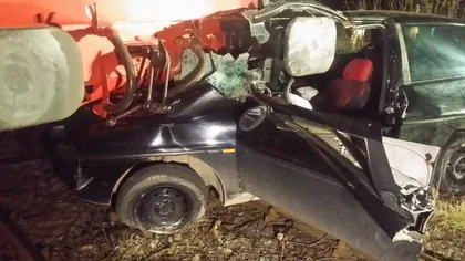 Accident grav în Timiş: Femeie de 31 de ani, moartă după ce maşina pe care o conducea a fost lovită de tren