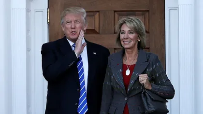 Betsy DeVos, a doua femeie nominalizată de Donald Trump, va conduce Ministerul Educaţiei