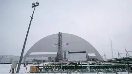 Sarcofagul de la Cernobîl s-a transformat într-un dom de metal