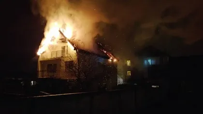 Incendiu violent la Sibiu. Mansarda unei case a luat foc