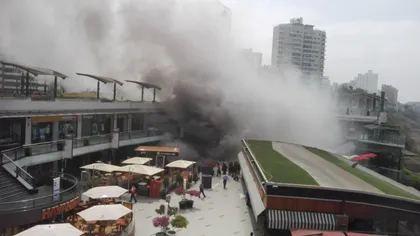 Cel puţin patru morţi într-un incendiu produs într-un mall din Peru