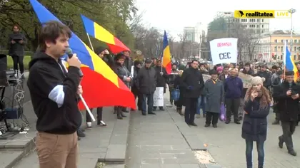 Moldovenii din Chişinău şi din diaspora au protestat faţă de rezultatul alegerilor prezidenţiale VIDEO