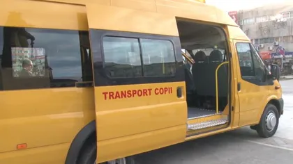 Şofer de microbuz şcolar, depistat băut în timpul serviciului