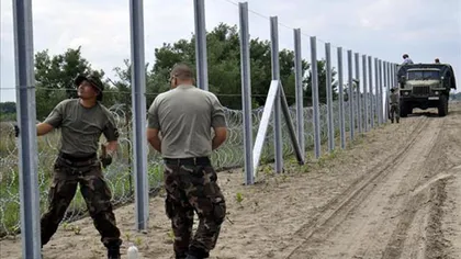 Austria a trimis zeci de militari la graniţele Ungariei şi Serbiei