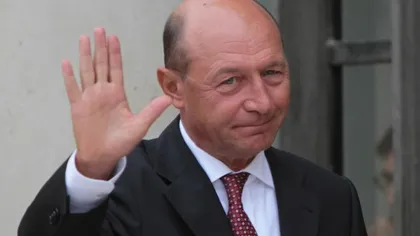 Traian Băsescu: Parlamentul şi Guvernul 