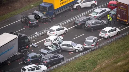 Accident cu 50 de maşini în Franţa. Bilanţ: cinci morţi şi 46 de răniţi FOTO