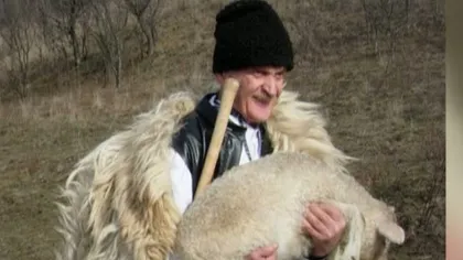 Povestea celui mai bătrân angajat din România. Nu o să-ţi vină să crezi cum arată la 99 de ani