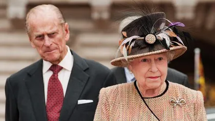 Cuplul regal britanic a plecat cu elicopterul spre reşedinţa de la Sandringham, după o amânare de o zi din motive de sănătate