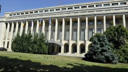 Guvern: Persoanele disponibilizate de la Complexul Energetic Oltenia vor primi aproape trei milioane de lei