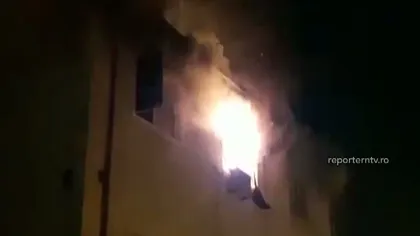 Incendiu într-un bloc din Constanţa. Mai multe apartamente au fost distruse VIDEO