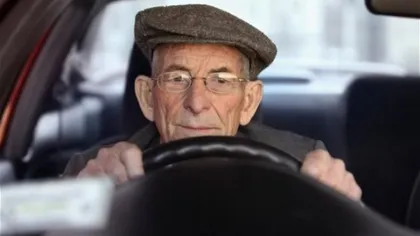 Şoferii care au împlinit 70 de ani, obligaţi să facă un control medical pentru a primi dreptul de a conduce