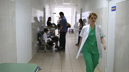 O doctoriţă şi două asistente au fost la un pas să fie violate de patru pacienţi