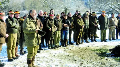 A început tradiţionala vânătoare de mistreţi de la Balc. Milionarii Europei au sosit deja în România