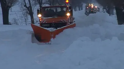 Iarnă în Suceava: Localităţi fără energie electrică din cauza vântului, utilajele de deszăpezire, pregătite