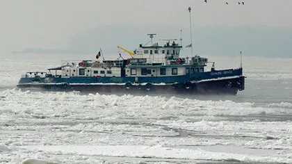 Navigaţia pe Dunăre se desfăşoară în condiţii de iarnă