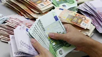 Euro a depăşit 4,58 lei, atingând un nivel maxim al ultimelor 40 de zile, pe o tendinţă regională