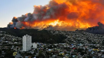 Incendii devastatoare în Chile. Focul a distrus sute de gospodării şi mai multe persoane sunt rănite
