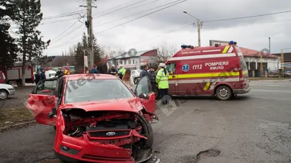 Accident spectaculos în Bistriţa, surprins de camerele de supraveghere VIDEO