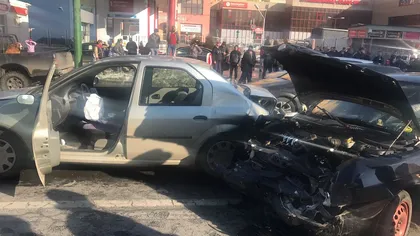 Şoferul care a provocat accidentul în Braşov, în care au fost implicate opt maşini, nu avea permis auto