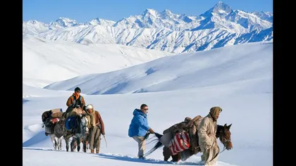Furtună de zăpadă în Afganistan. Cel puţin 30 de persoane şi-au pierdut viaţa
