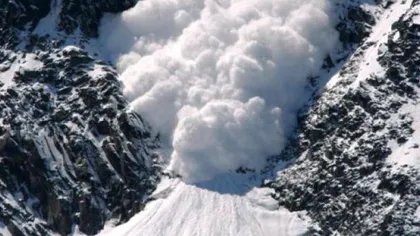 Patru oameni au murit şi alţi cinci sunt daţi dispăruţi în urma unei avalanşe în Alpii Francezi
