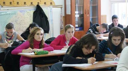 EUROSTAT: Elevii români, fruntaşi la studiul limbilor străine