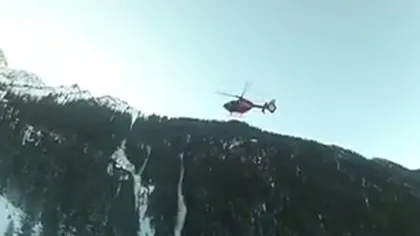 Schior rănit pe munte, salvat cu elicopterul. Imagini spectaculoase de la intervenţie VIDEO
