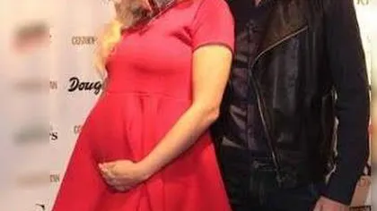 Cântăreaţa Cheryl Cole confirmă că este însărcinată