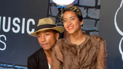 Cântăreţul Pharrell Williams a devenit tată de tripleţi