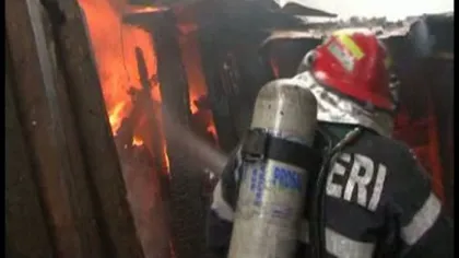Incendiu în cartierul Ferentari din Capitală. O femeie şi-a pierdut viaţa