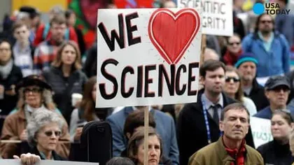 Oamenii de ştiinţă protestează faţă de Donald Trump şi Administraţia sa. Ce i-au cerut cercetătorii