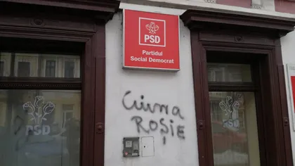 Sediul PSD din Bistriţa, vandalizat noaptea trecută: 