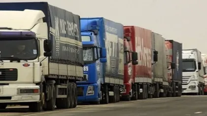 Aglomeraţie în vama Giurgiu-Ruse. Şoferii de camioane stau la cozi uriaşe pentru a putea intra în Bulgaria