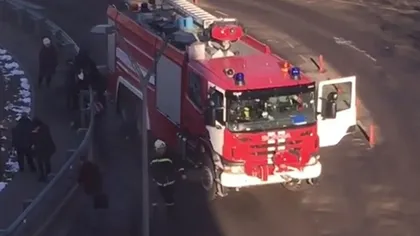 Un mort şi patru răniţi grav, după ce un camion de pompieri a lovit o staţie de autobuz din apropiere de aeroportul rus Domodedovo