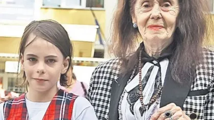 Fiica celei mai bătrâne mame din România a şocat internetul. Eliza este de nerecunoscut