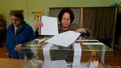 Alegeri în Bulgaria: Conservatorii fostului premier Boiko Borisov conduc în sondajele la ieşirea de la urne
